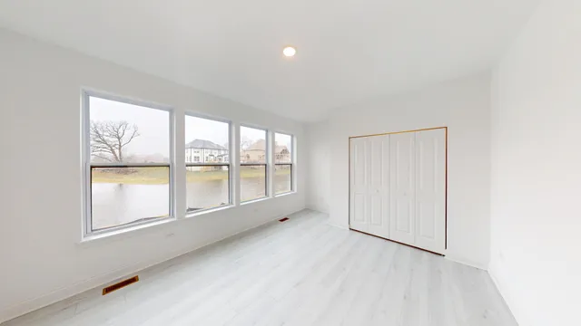 $749,990 | 1S980 Deerpath Road, Batavia, IL 60510