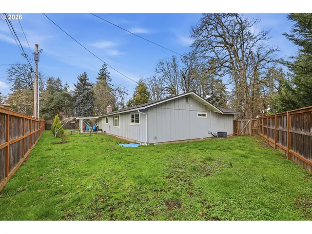 $537,900 | 1440 Amberland Avenue, Eugene, OR 97401