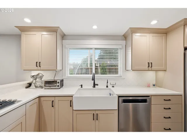 $537,900 | 1440 Amberland Avenue, Eugene, OR 97401