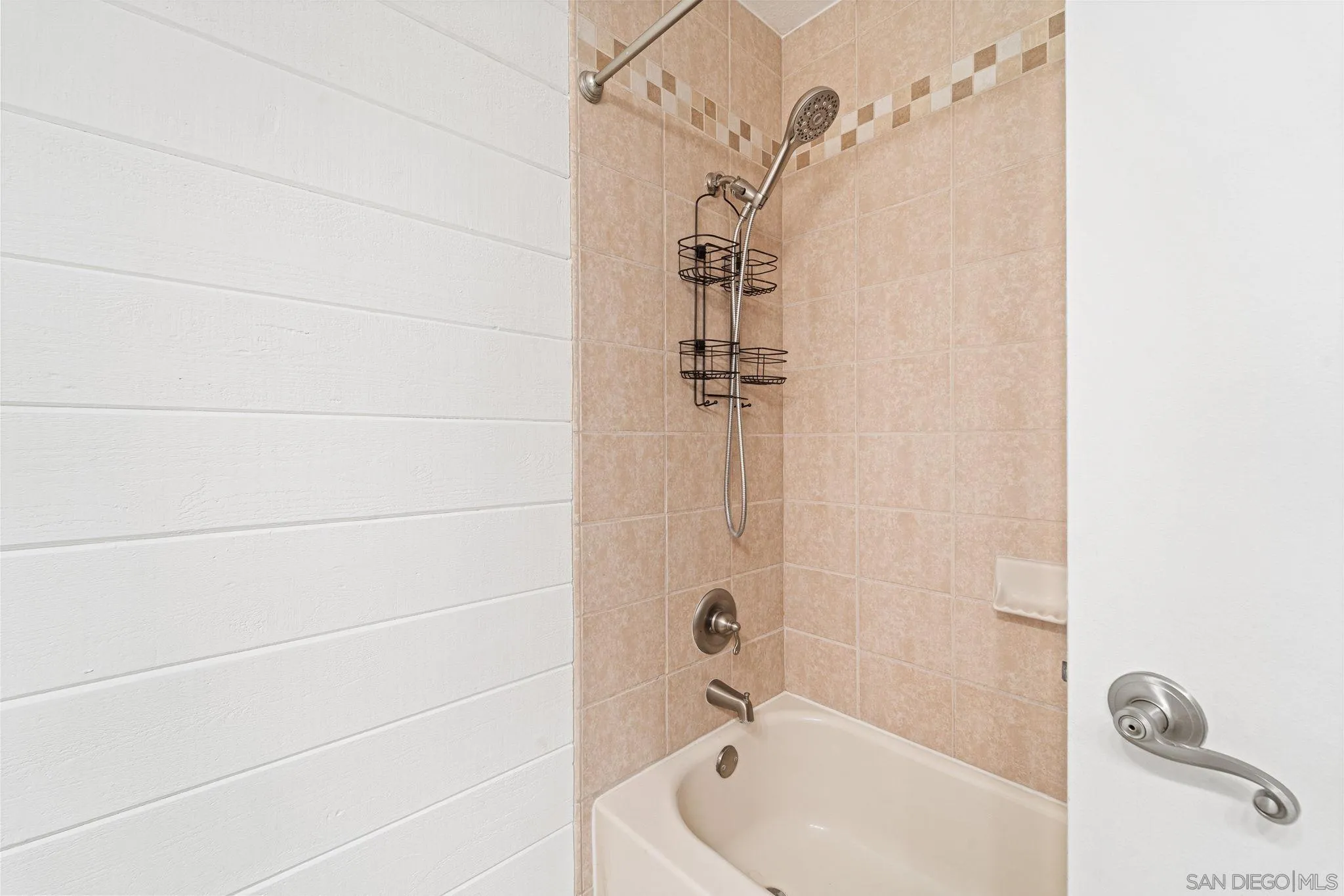 2365 Apricot Tree Lane Spring Valley, CA 91977 - Photo 22 of 39 Gallery Image 22