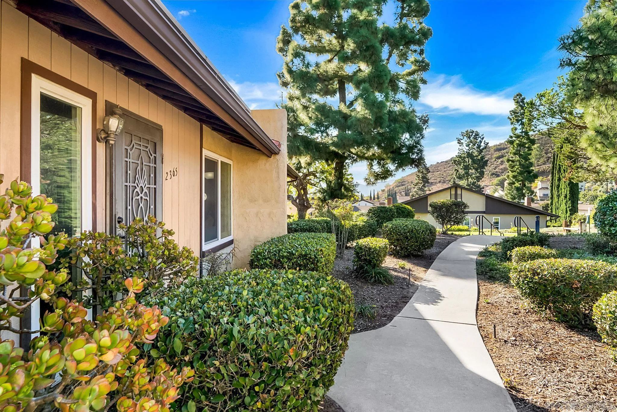 2365 Apricot Tree Lane Spring Valley, CA 91977 - Photo 3 of 39 Gallery Image 3