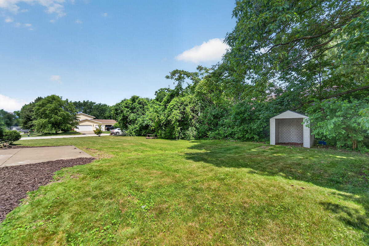 5417 Sandhill Road Caledonia, WI 53402 - Photo 23 of 29 Backyard