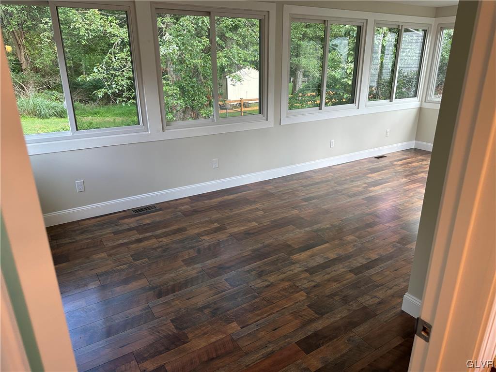 120 Hemlock Road Stroudsburg, PA 18360 - Photo 11 of 25 Gallery Image 11