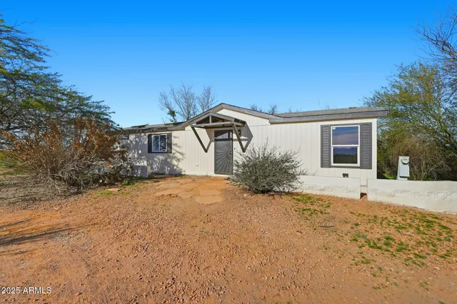 $340,000 | 29620 North 221st Avenue, Wittmann, AZ 85361