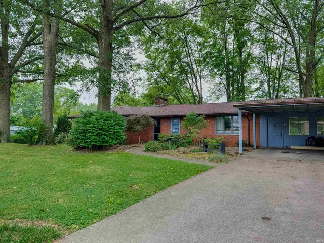 $284,900 | 223 Reyling Drive, Jasper, IN 47546