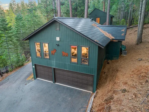 $710,000 | 2729 Mokelumne Drive West, Arnold, CA 95223