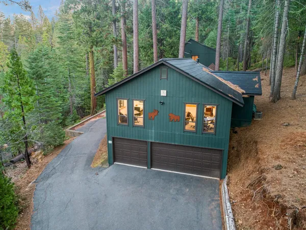 $710,000 | 2729 Mokelumne Drive West, Arnold, CA 95223