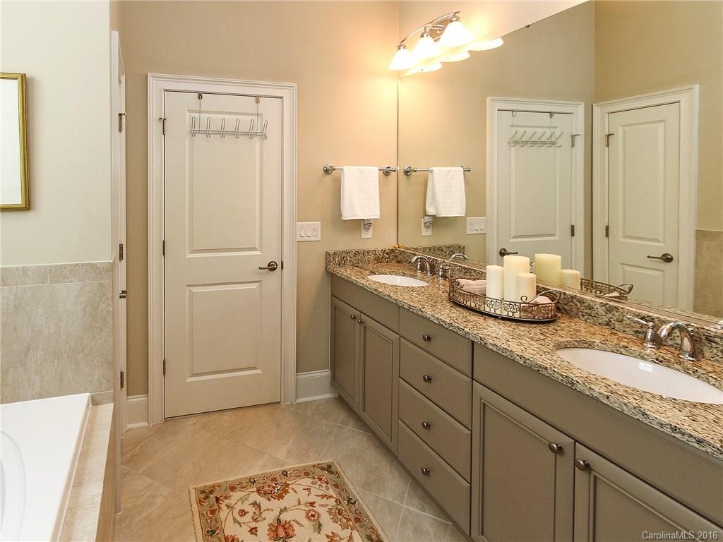 9504 Wheatfield Road Charlotte, NC 28277 - Photo 13 of 24 Gallery Image 13