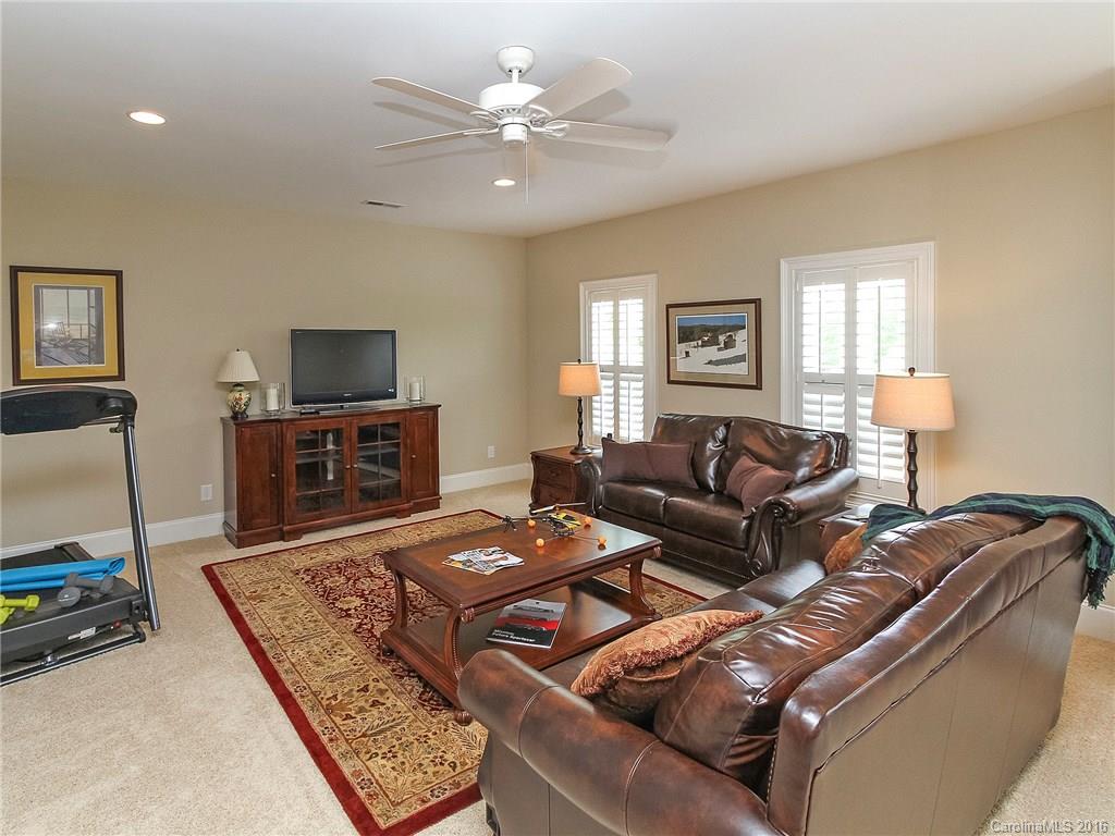 9504 Wheatfield Road Charlotte, NC 28277 - Photo 16 of 24 Gallery Image 16