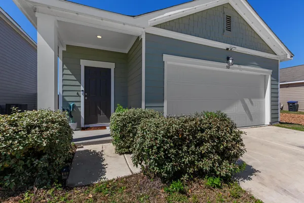 $1,950 | 509 Redfish Lane, Hutto, TX 78634
