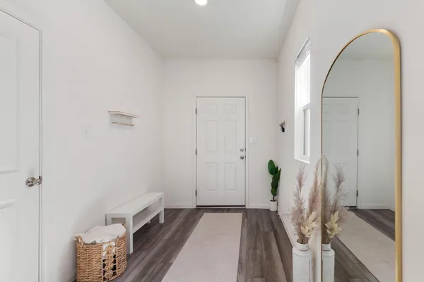 $1,950 | 509 Redfish Lane, Hutto, TX 78634