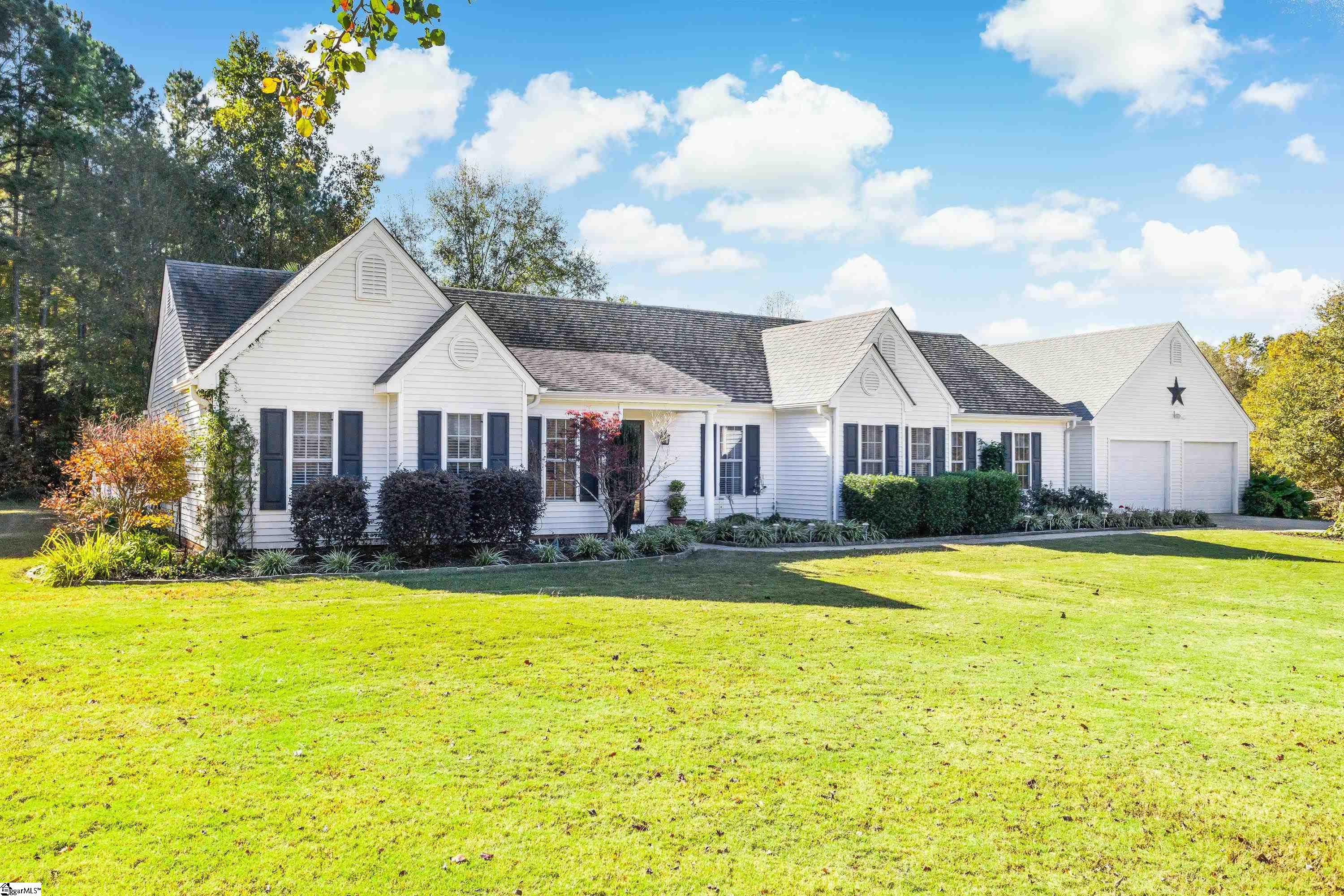 315 Paddock Road Anderson, SC 29621 - Photo 2 of 35