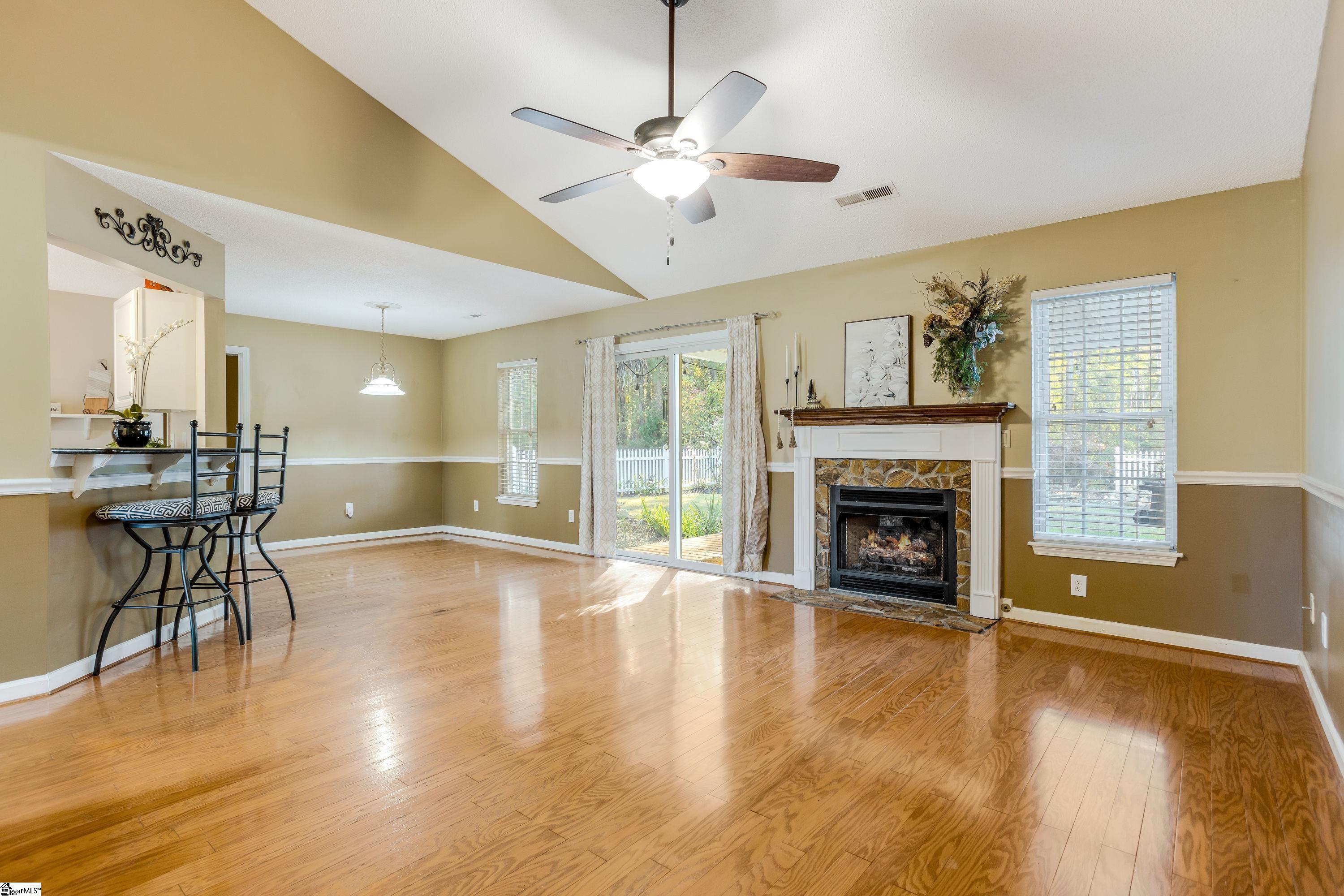 315 Paddock Road Anderson, SC 29621 - Photo 8 of 35