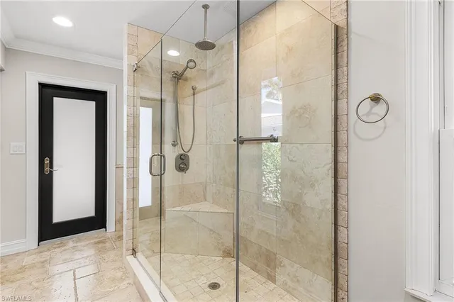 $829,900 | 2377 Kings Lake Boulevard, Naples, FL 34112