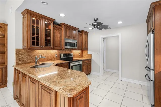 $899,000 | 2377 Kings Lake Boulevard, Naples, FL 34112