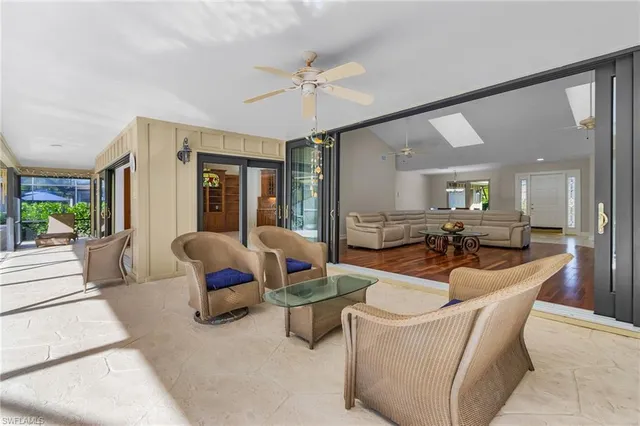 $899,000 | 2377 Kings Lake Boulevard, Naples, FL 34112