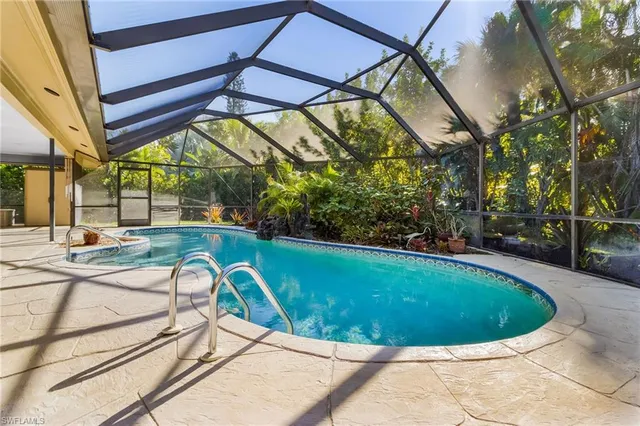 $899,000 | 2377 Kings Lake Boulevard, Naples, FL 34112
