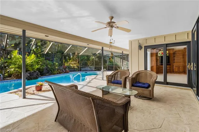 $899,000 | 2377 Kings Lake Boulevard, Naples, FL 34112