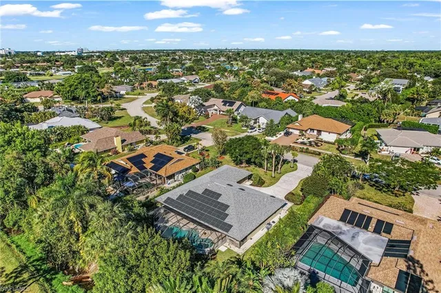 $899,000 | 2377 Kings Lake Boulevard, Naples, FL 34112