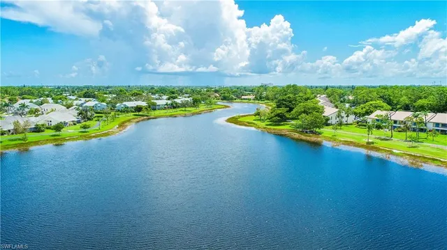 $899,000 | 2377 Kings Lake Boulevard, Naples, FL 34112