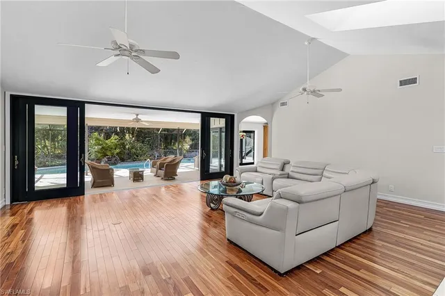 $899,000 | 2377 Kings Lake Boulevard, Naples, FL 34112