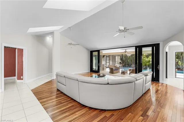 $899,000 | 2377 Kings Lake Boulevard, Naples, FL 34112