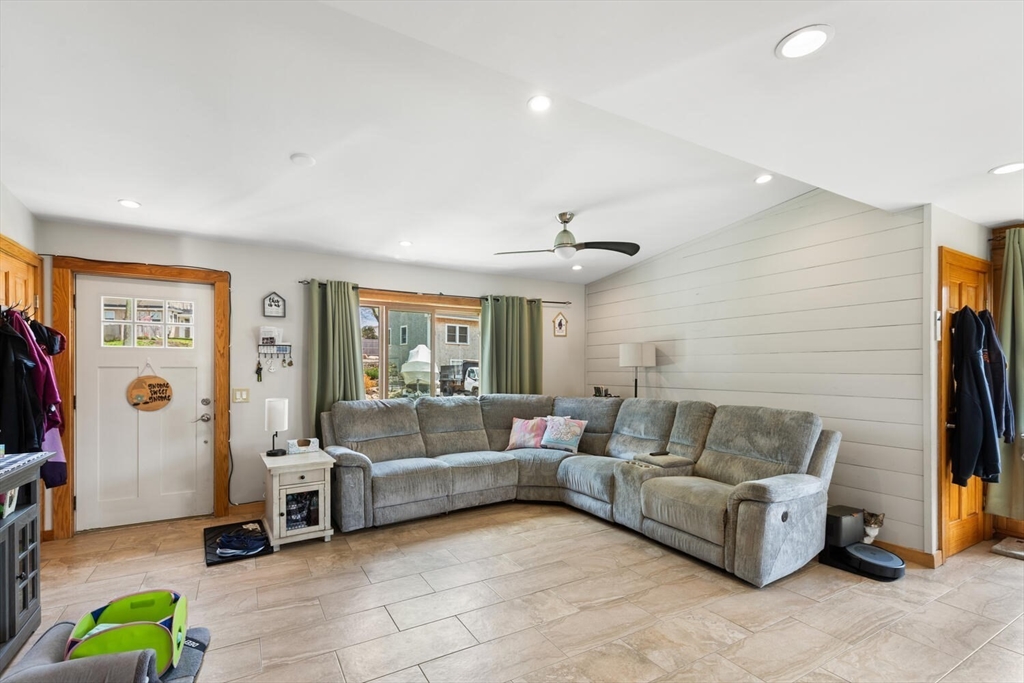 9 Hodgkins Road Rockport, MA 01966 - Photo 2 of 37 Gallery Image 2