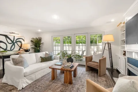 $829,000 | 11 Oak Street, Unit 45, Wellesley, MA 02482