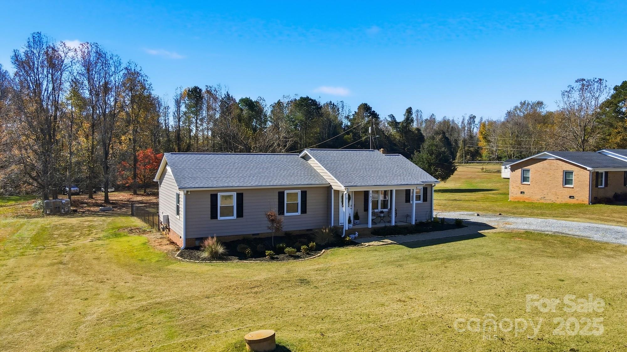 1637 Jim McCarter Road Clover, SC 29710 - Photo 33 of 38 Gallery Image 33