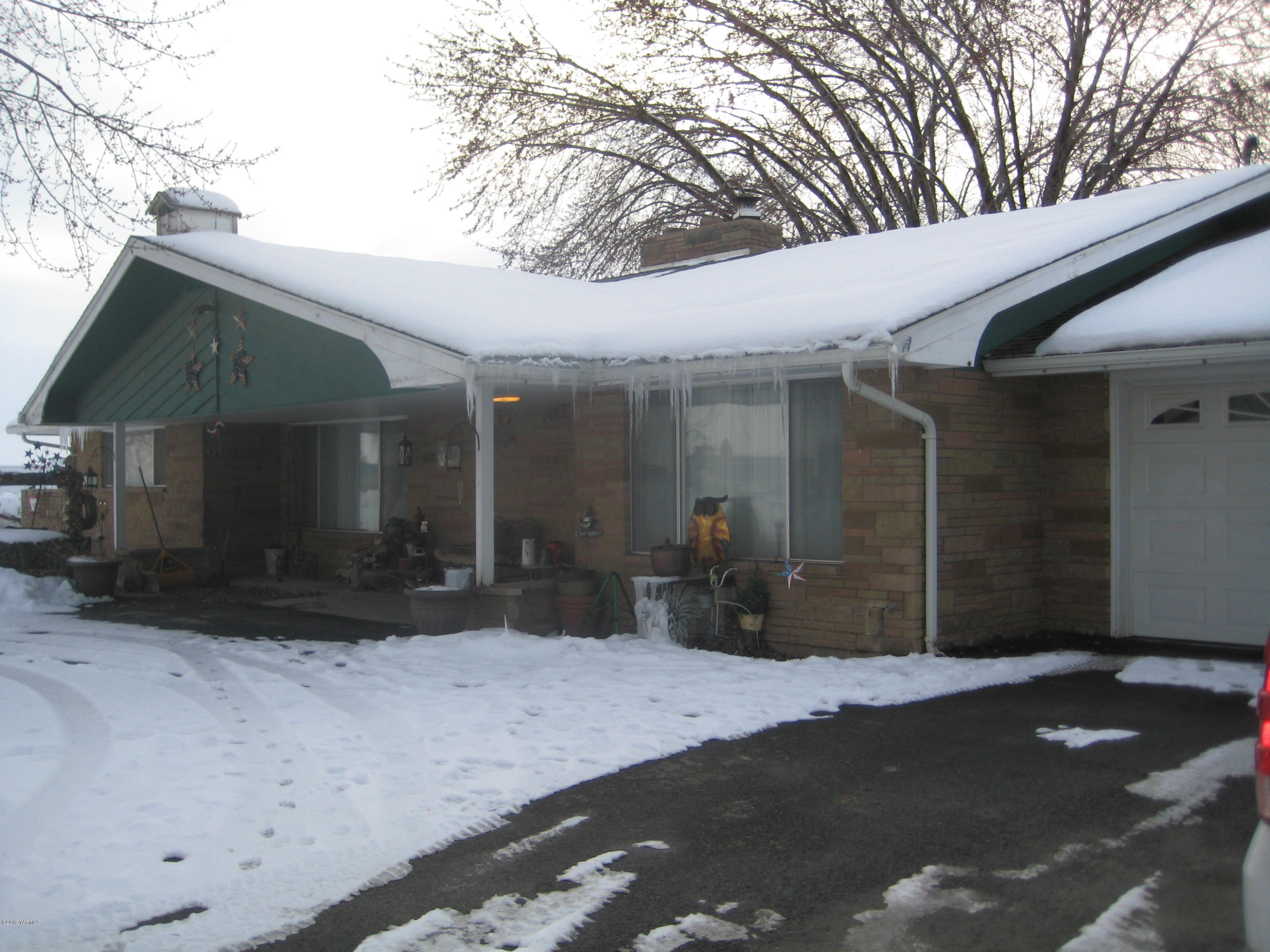 a view of a house with a patio