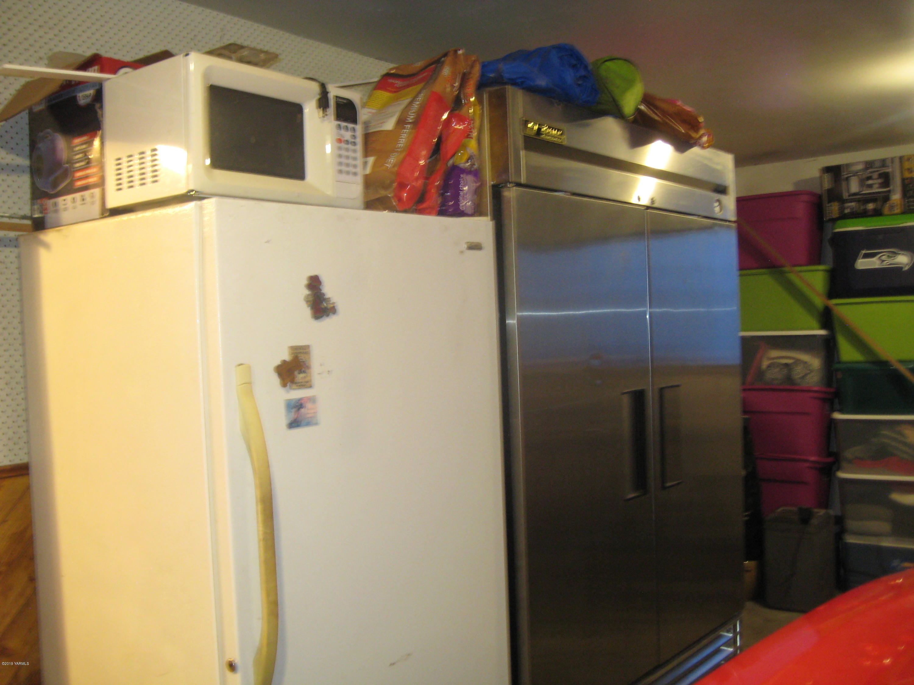 5900 Ashue Road Wapato, WA 98951 - Photo 46 of 60 a close up of a refrigerator