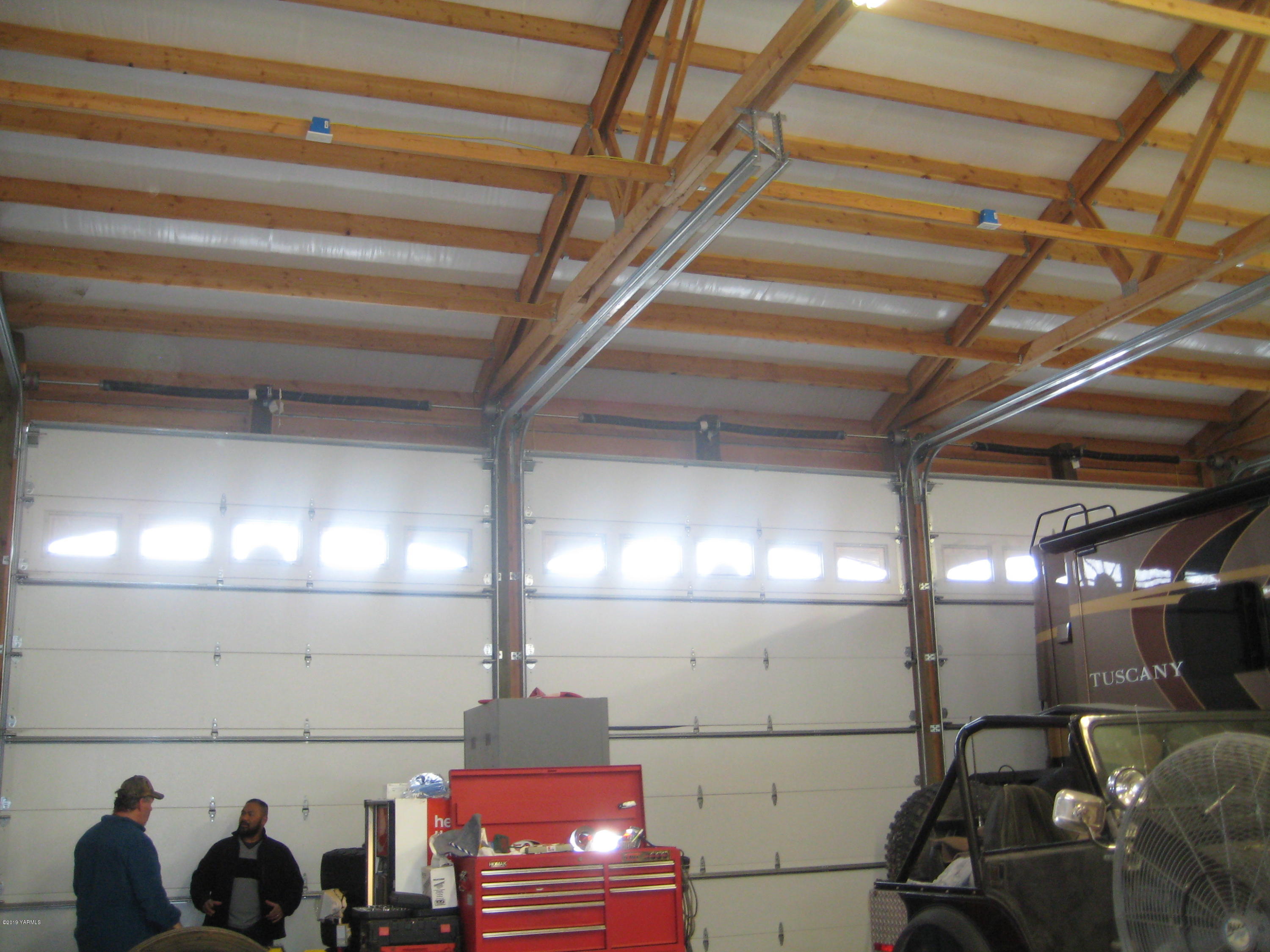 5900 Ashue Road Wapato, WA 98951 - Photo 58 of 60 a view of a room with gym equipment