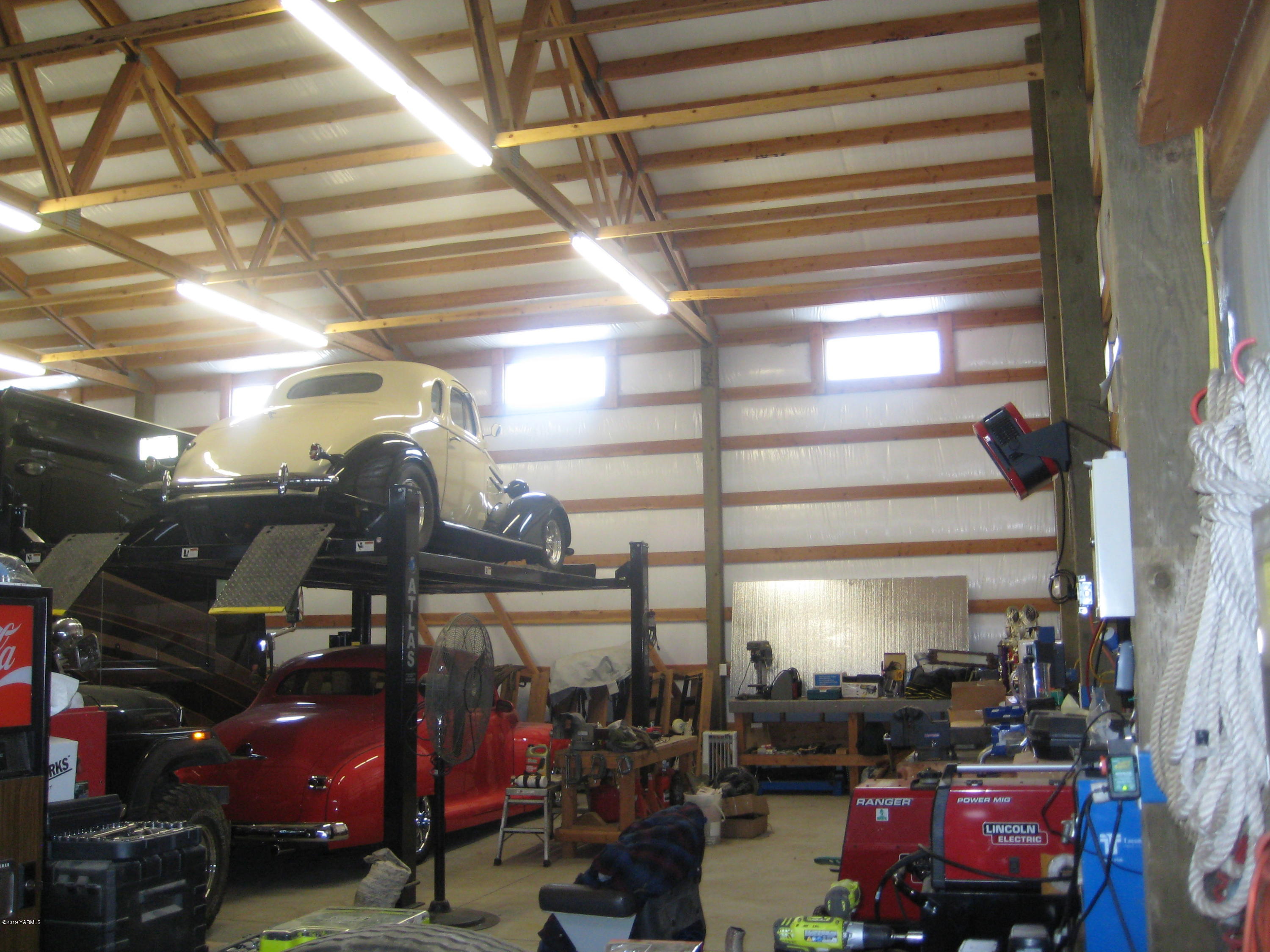 5900 Ashue Road Wapato, WA 98951 - Photo 60 of 60 a view of store
