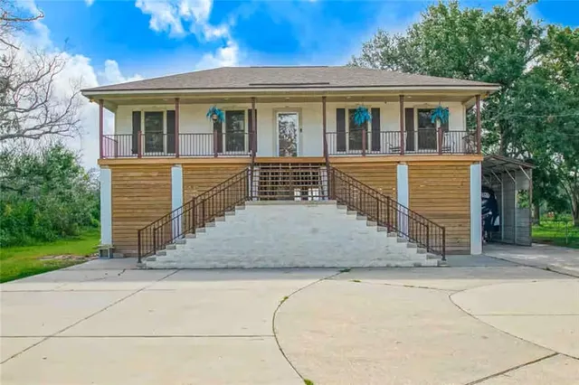 $389,000 | 4575 Jean Lafitte Boulevard, Lafitte, LA 70067