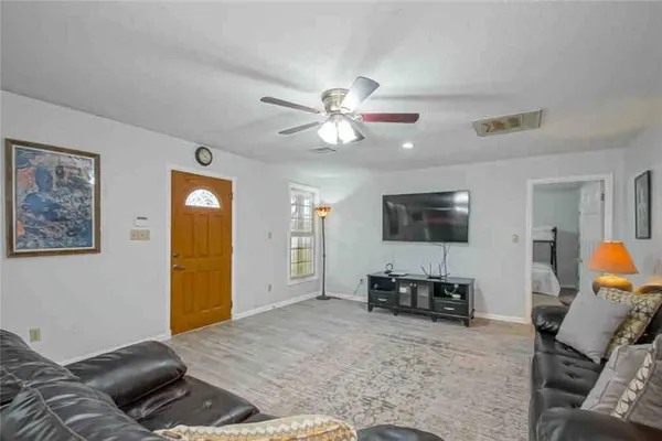 $299,000 | 4575 Jean Lafitte Boulevard, Lafitte, LA 70067