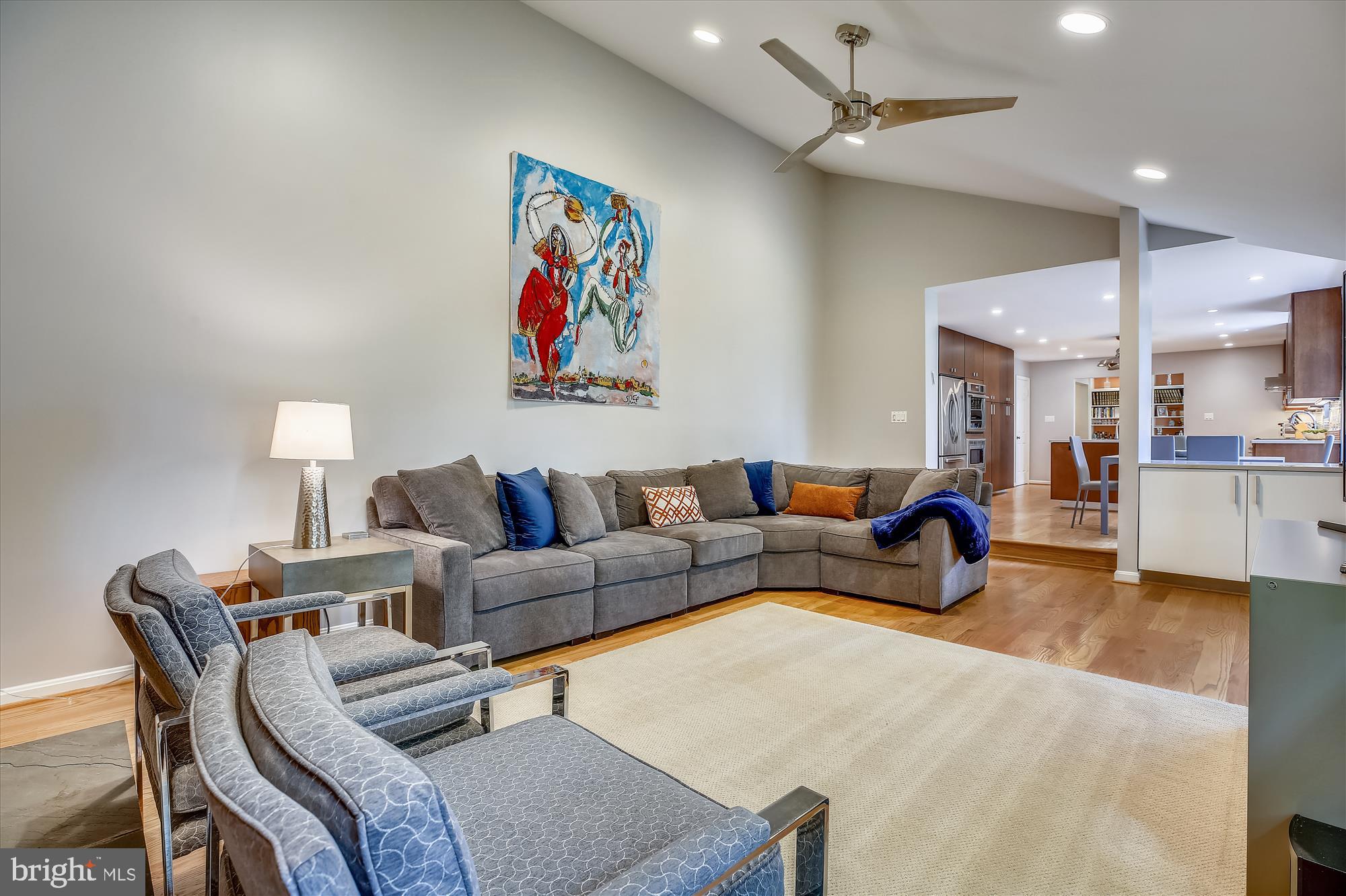 810 Bromley Street Silver Spring, MD 20902 - Photo 14 of 44 Family Room