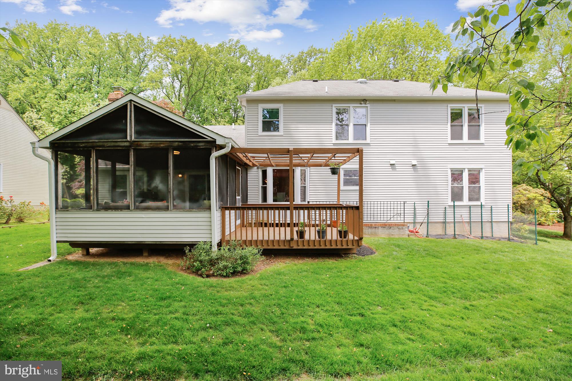 810 Bromley Street Silver Spring, MD 20902 - Photo 43 of 44 Back Elevation