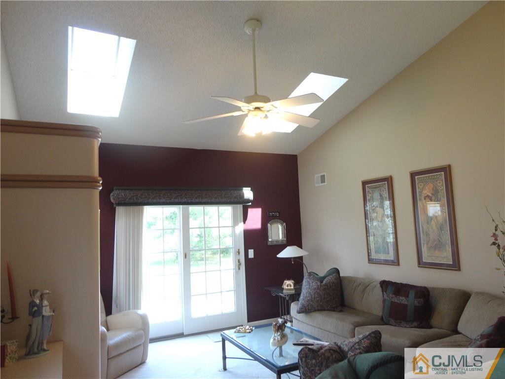 32 Chichester Road Monroe Township, NJ 08831 - Photo 13 of 25 Gallery Image 13