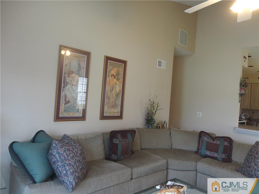 32 Chichester Road Monroe Township, NJ 08831 - Photo 15 of 25 Gallery Image 15