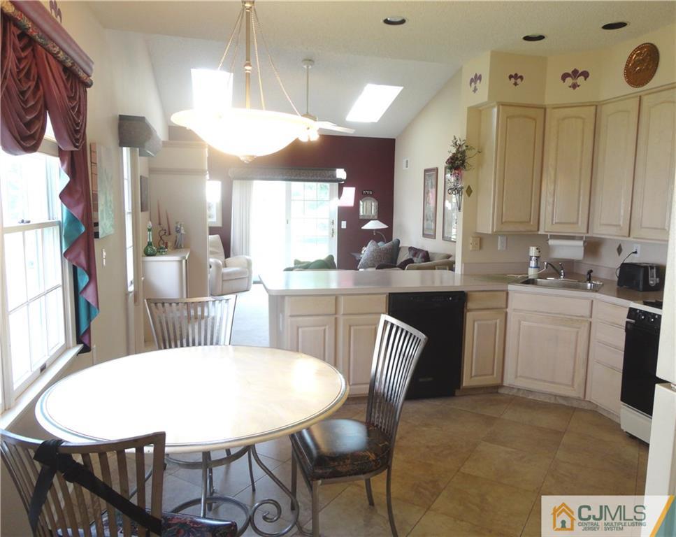 32 Chichester Road Monroe Township, NJ 08831 - Photo 17 of 25 Gallery Image 17