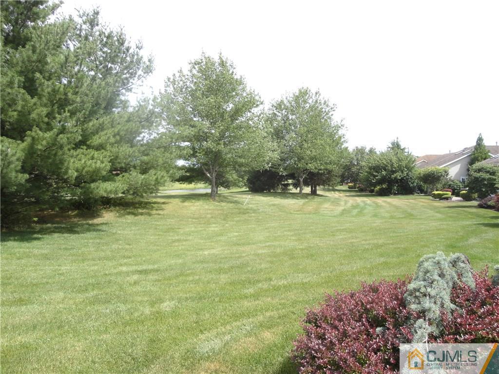 32 Chichester Road Monroe Township, NJ 08831 - Photo 4 of 25 Gallery Image 4