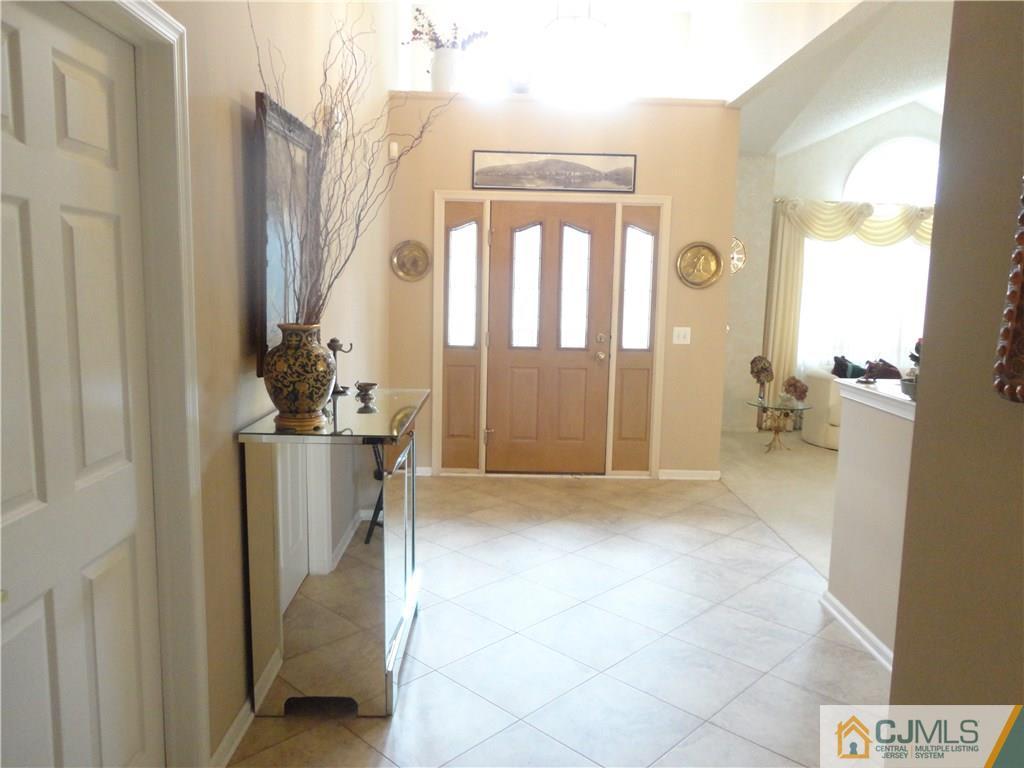 32 Chichester Road Monroe Township, NJ 08831 - Photo 6 of 25 Gallery Image 6
