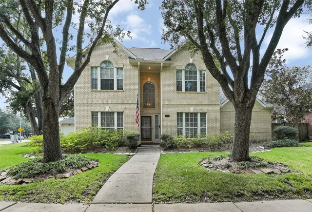 $385,000 | 1726 Rustic Oak Lane, Seabrook, TX 77586