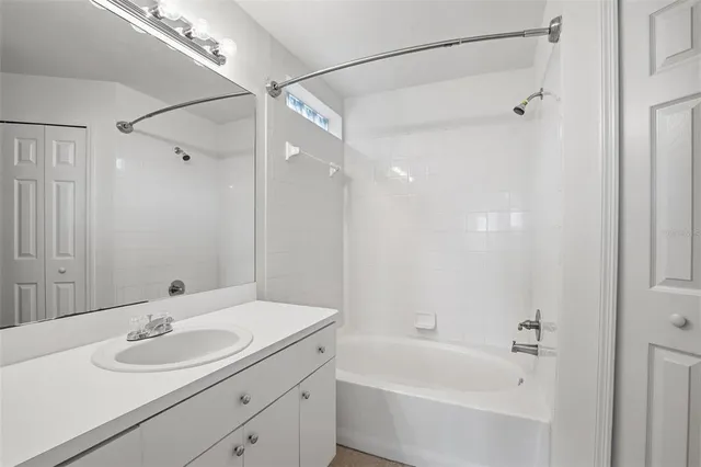 $289,900 | 622 Cape Cod Circle, Valrico, FL 33594