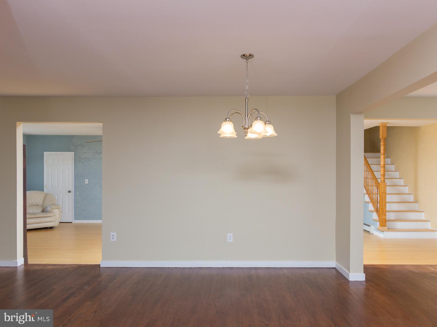 25 Dublin Road Pennington, NJ 08534 - Photo 9 of 18 Dining Room