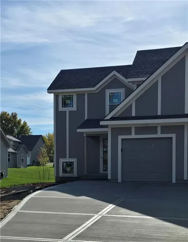 $599,900 | 509-511 West Smith Street, Spring Hill, KS 66083