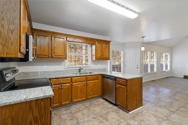 $365,000 | 3477 Chinaberry Lane, Snellville, GA 30039