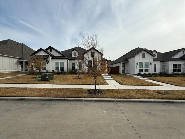 $2,849 | 2133 Eastus Lane, Fort Worth, TX 76008