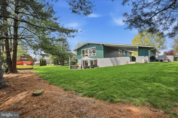$470,000 | 254 Bluff View Drive, Lancaster, PA 17601