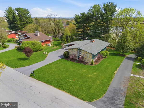 $470,000 | 254 Bluff View Drive, Lancaster, PA 17601
